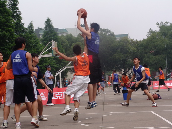 拉涅利正在 拉涅利正在