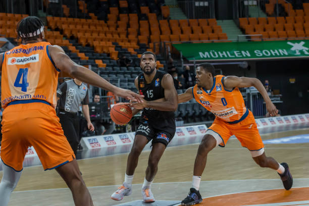 篮球界掀起 篮球界掀起